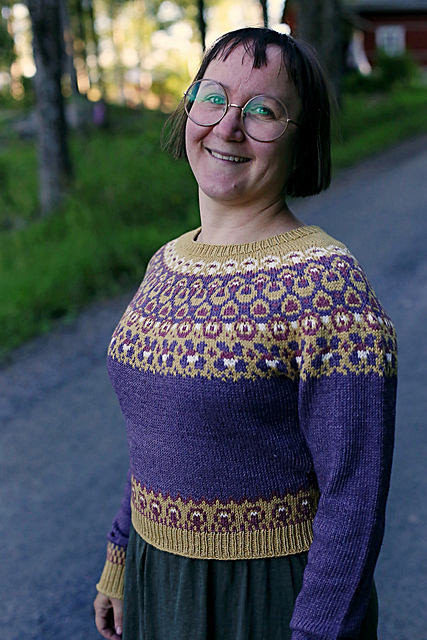 Orvokkipelto paita