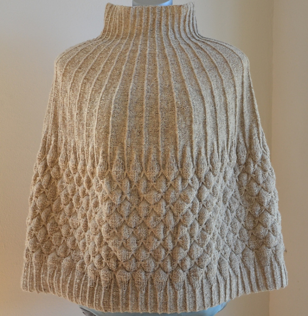 Svalehale Poncho