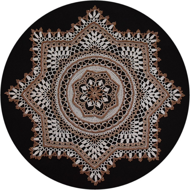 Capri Doily