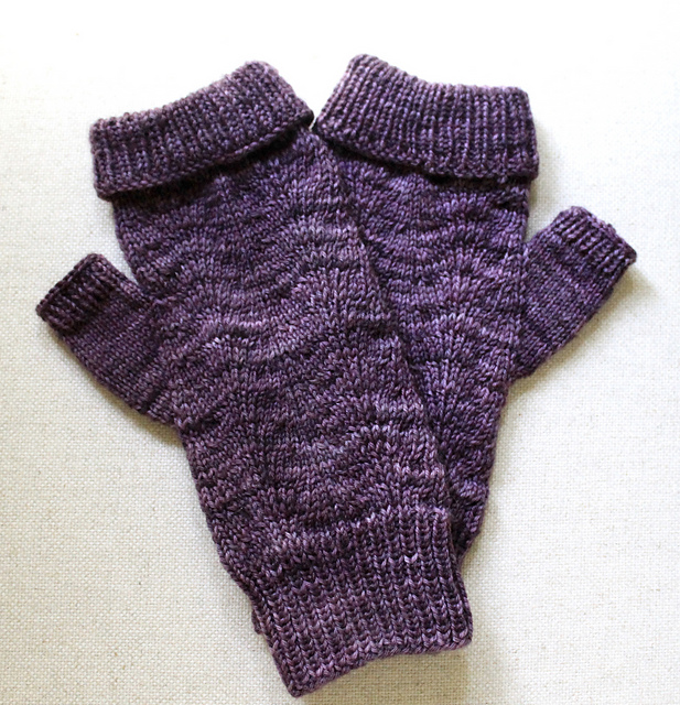 Ripple Wave Fingerless Mitts