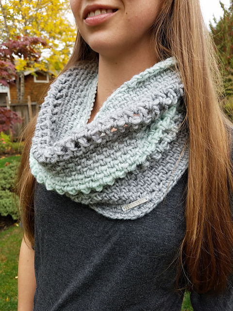 Interwoven Cowl