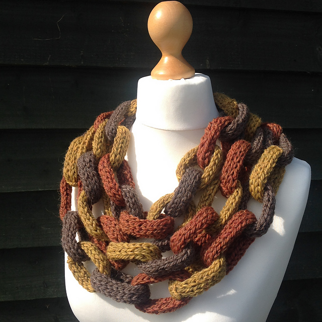 Wentworth Chain Cowl