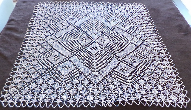 Decke 418/18 Square TableCloth