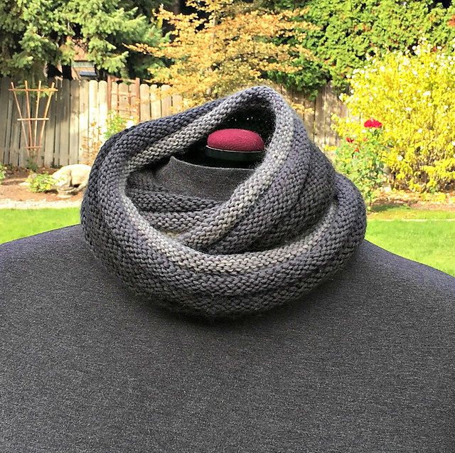 Gradient Infinity Scarf