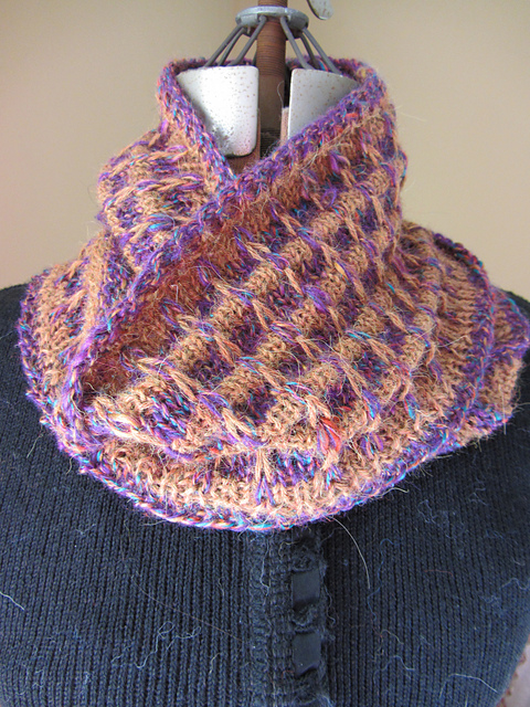 Slip Stitch Plaid Cowl