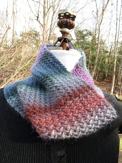 Woven Herringbone Cowl