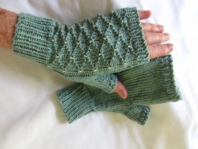Cape May Diamonds Fingerless Gloves