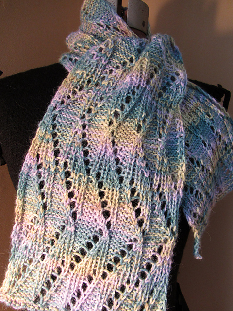 Zig Zag Lace Scarf