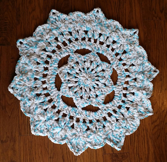 Pretty Petals Throw Rug
