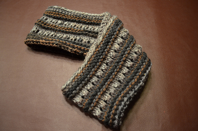 Tracks Infinity Cowl