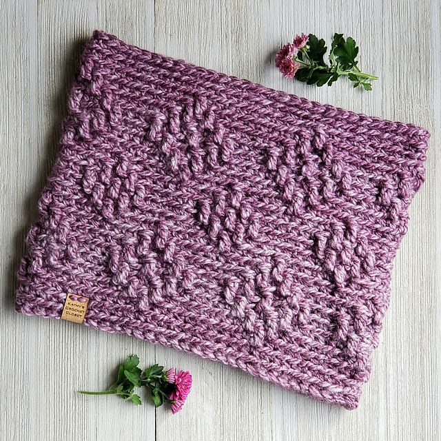 Embossed Diamonds Cowl