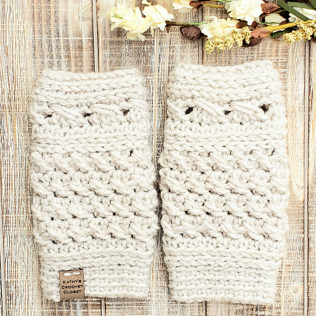 Olympia Mitts
