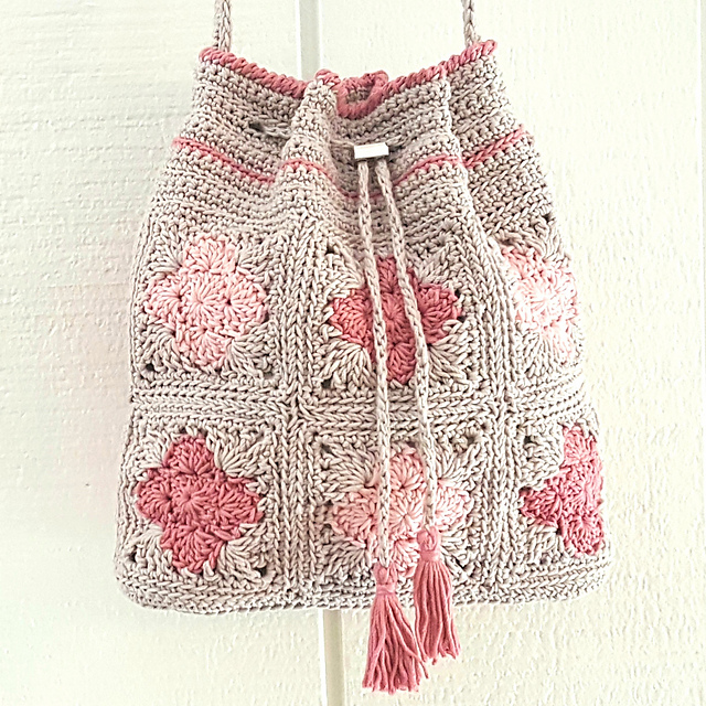 Quatrefoil Drawstring Bag