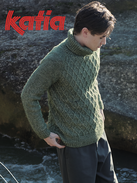 7533-27 Diamond Turtleneck