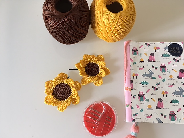 Sun flower hair pin