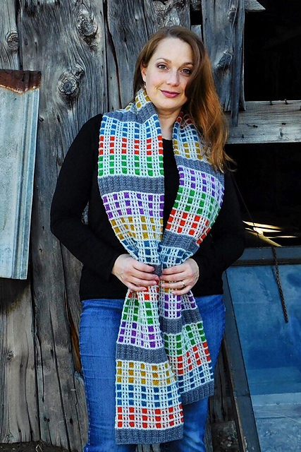 Mullioned Scarf