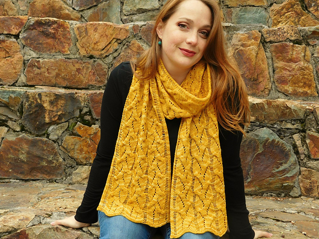 Lucienne Scarf