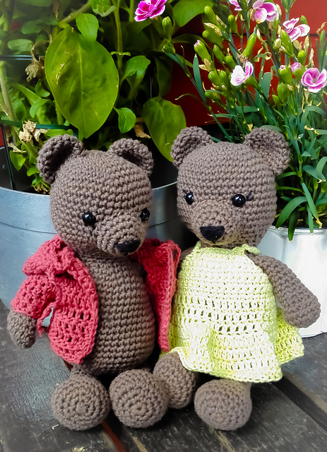 Zoey and Oliver bears