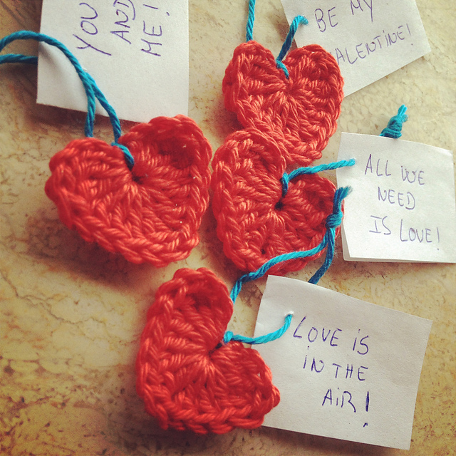 Mini crochet hearts