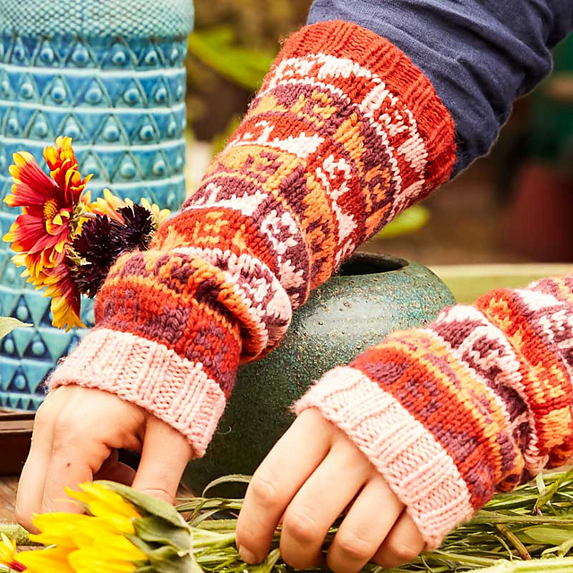 Ravelry: Flora Arm Warmers pattern by Dee Hardwicke
