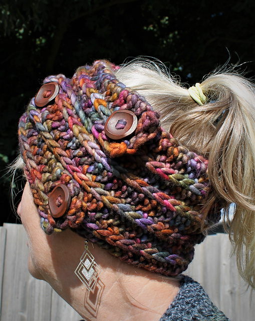 Entwined collar and headband