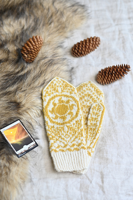 White planeswalker mittens