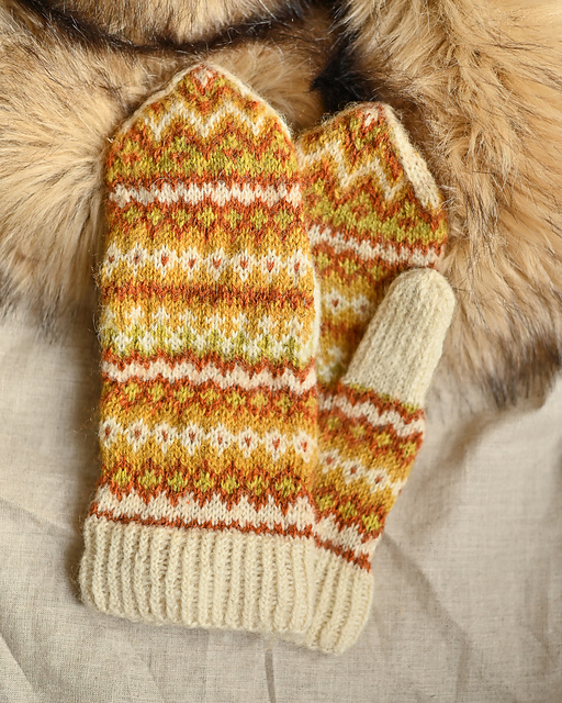 Heather mittens