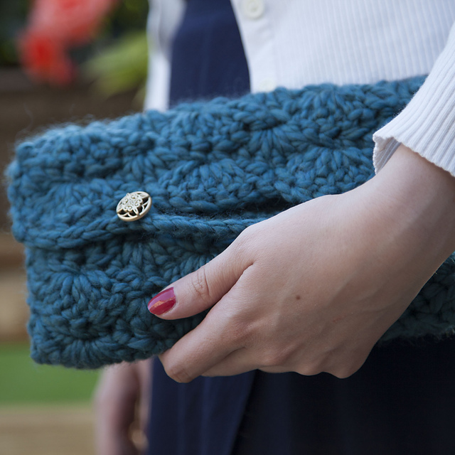 Shell-Stitch Clutch