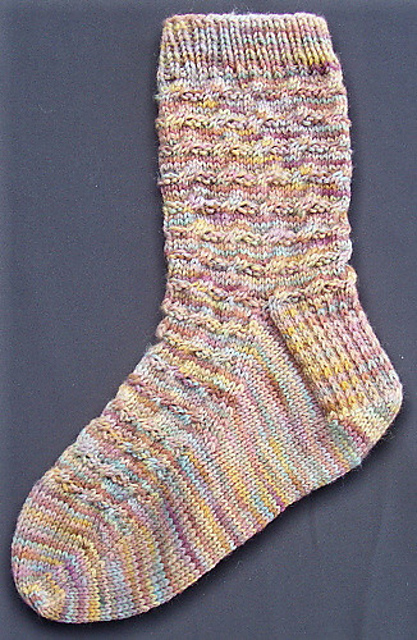 Rippling Dunes Socks