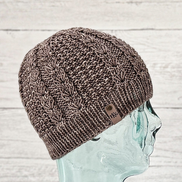 Totem Pole Beanie (DK)