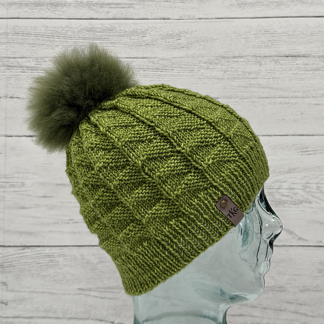 Off the Rails Beanie (DK)