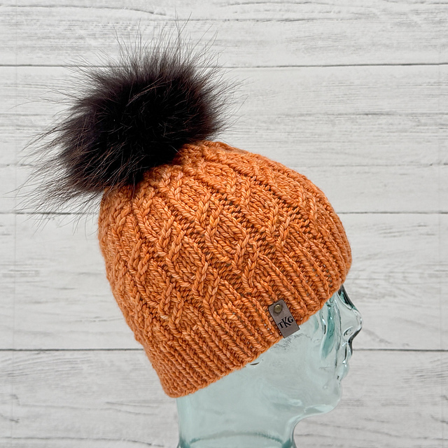 Oblique Cable Hat (Bulky)
