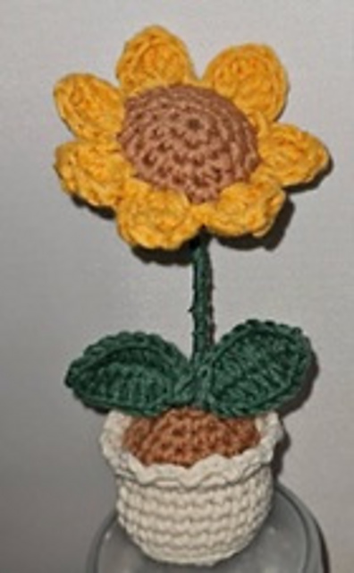 crochet sunflower pot