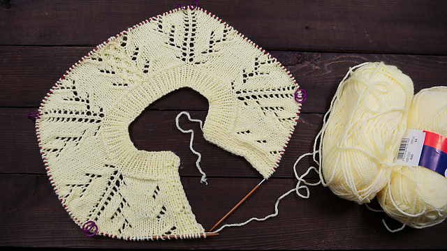 Lace baby cardigan «Lemonade»