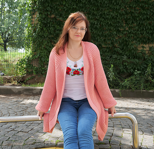 Raglan cardigan