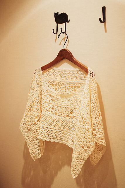 E "lace poncho (P10 ポンチョ)"