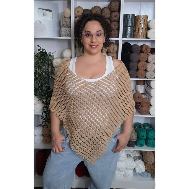 Claire Poncho