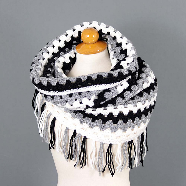 Granny Boho Cowl