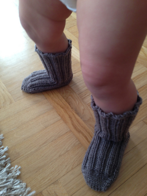Toe-up socks for Ester