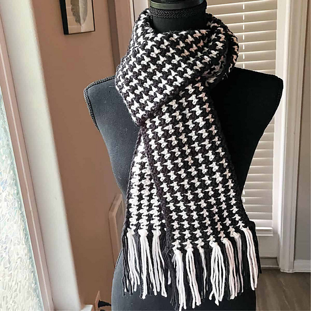 Houndstooth Scarf