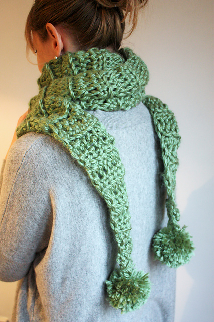 Popping Pom Pom Scarf