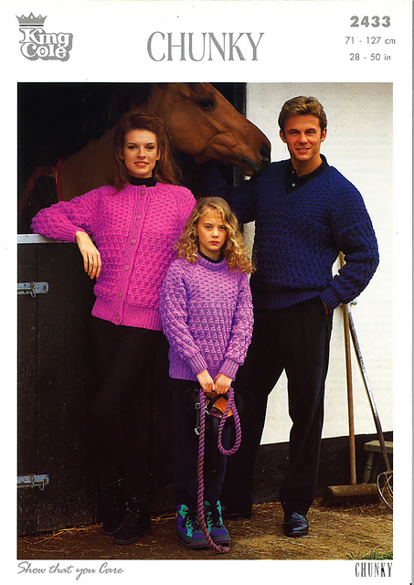 2433 Sweaters and Cardigan