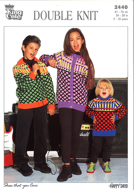 2440 Sweaters and Cardigan