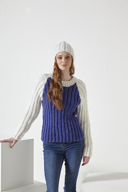 6066 Sweaters and Hat