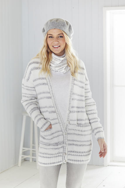 5596 Cardigans and Snood