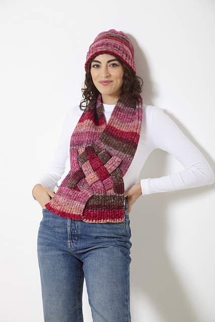 6235 Sweater, Scarf and Hat