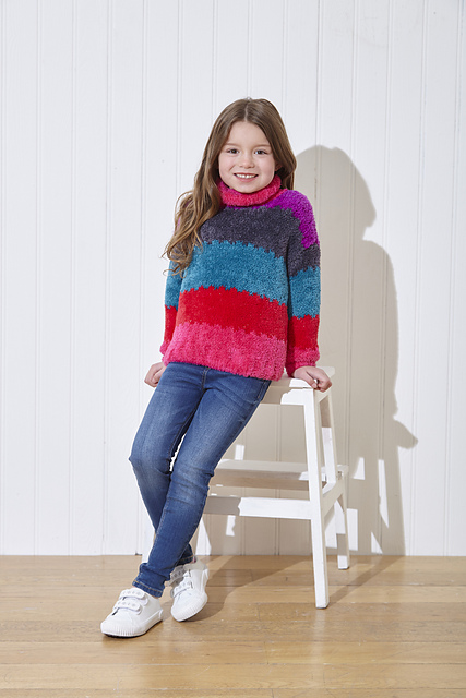 6055 Sweater and Accessories
