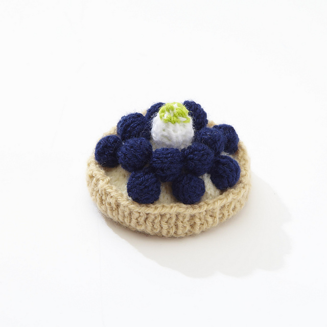 BKFOODK1 Blackberry Fruit Tart