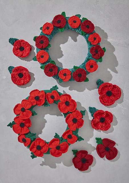 P1111 Poppy Wreath and Pin