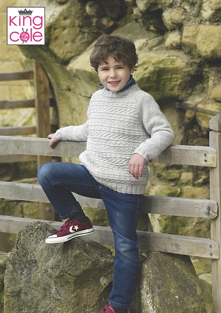 4922 Hoodie and Sweater